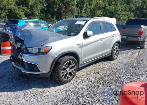 2018 Mitsubishi Outlander z USA, uszkodzony, nr VIN JAHAR3AU1JU018587
